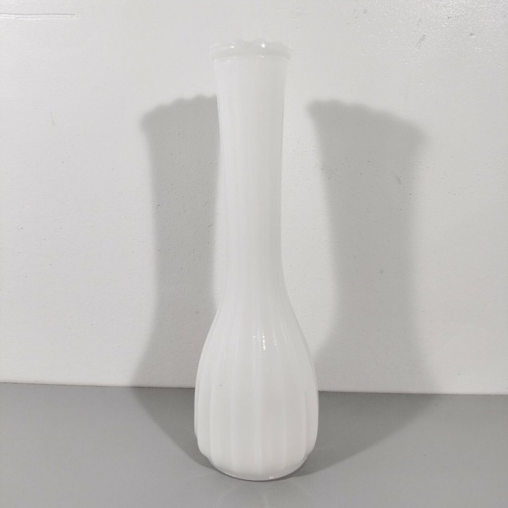 4/$20 Vintage Stars and Bars Milk Glass Stem Bud Vase Nice! Ribbed